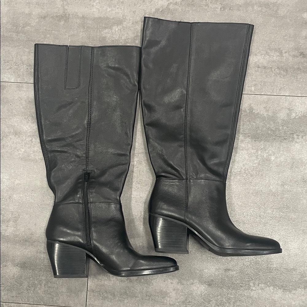 New without box Naturalizer Fae size 8.5 wide calf, tall leather dress boot